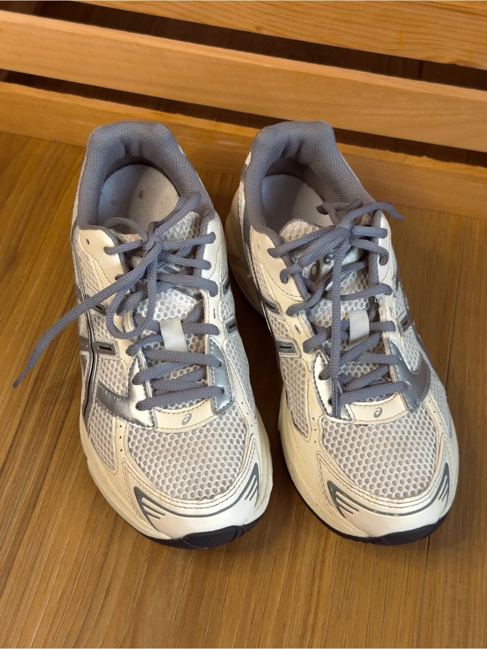 Asics Gel 11-30 White and Gray Mesh Running Shoes